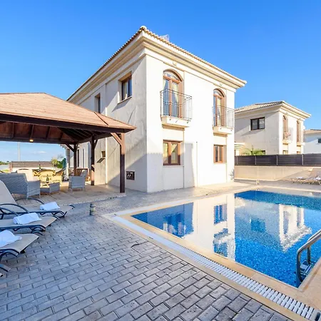 Hanns Villa Protaras